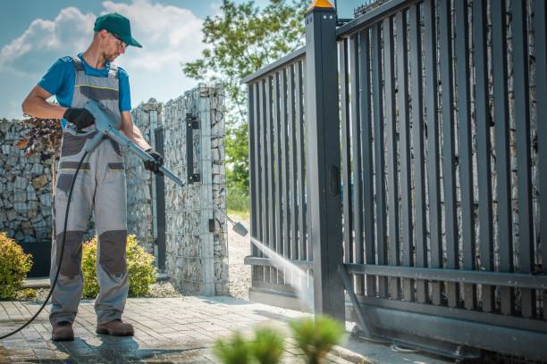 Best Animal Enclosure Cleaning  in Avoca, PA